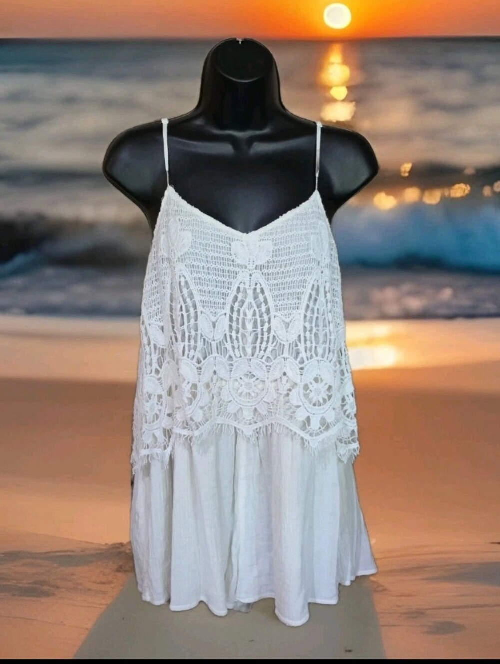American Eagle Womens Med Romper Boho Crochet Lace Ivory Color Adjustable Straps
